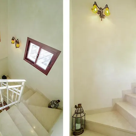 Seaside 3 Bedroom Penthouse Next To The In San Pedro * 마르베야