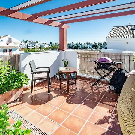 Seaside 3 Bedroom Penthouse Next To The In San Pedro Apartmán